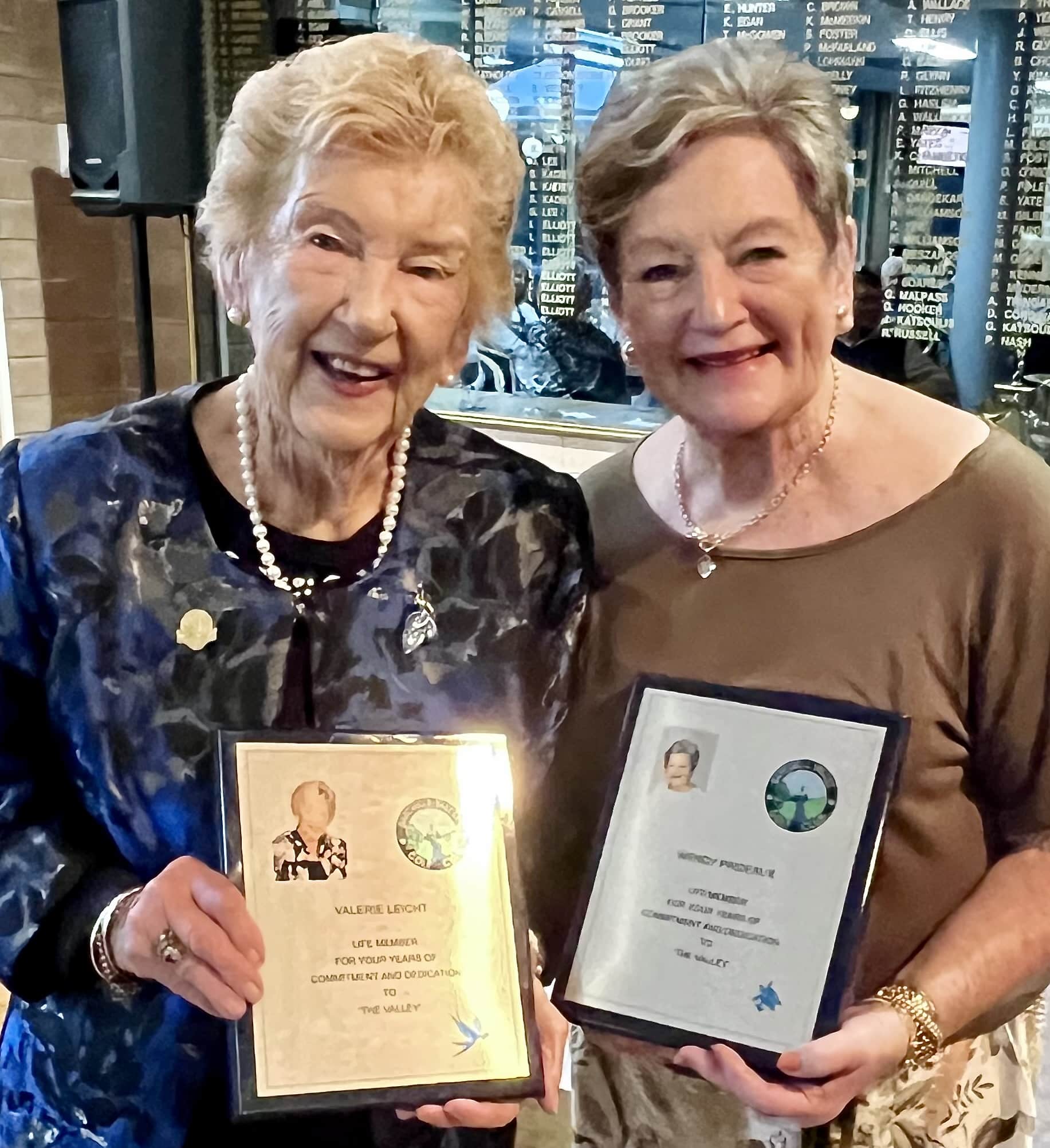 Golf Club Pays Tribute to Two Trailblazers